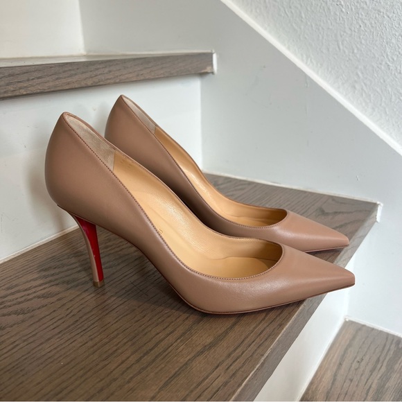 NWOB Christian Louboutin Apostrophy Pointy Toe Pump in Beige, Size 39 / 9 - Picture 2 of 8